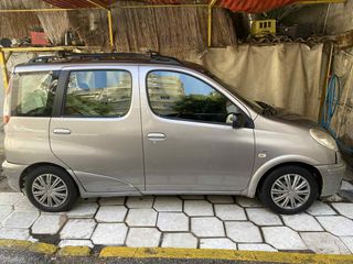 Toyota Verso 2004