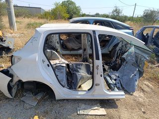 ΚΟΛΩΝΑ ΔΕΞΙΑ YARIS 2013-2017 ΤΙΜΗ ΕΝΔΕΙΚΤΙΚΗ