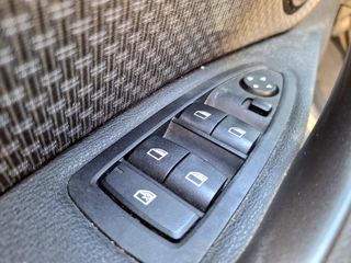 Bmw X1 2020 SDRIVE 16D-thumb-32
