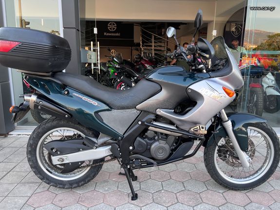 Support De Pédale Avant Droit Aprilia Pegaso 650 (2002-2005 IE) - Occasion, Origine Italie