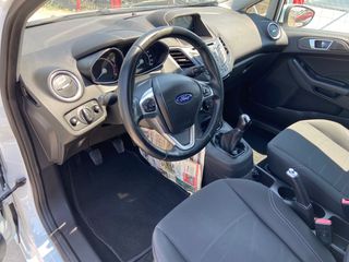 Ford Fiesta 2016-thumb-10