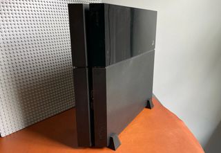 Κατακόρυφη βάση για PS4 FAT - μαύρο χρώμα (OEM)