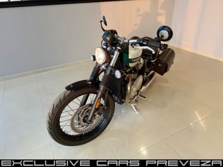 Triumph Bonneville Bobber 2017 1200-thumb-5