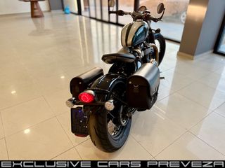 Triumph Bonneville Bobber 2017 1200-thumb-8
