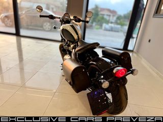 Triumph Bonneville Bobber 2017 1200-thumb-12