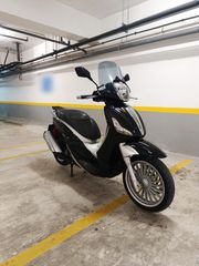 Piaggio Beverly 300i 2016 BEVERLY 300IE-thumb-1