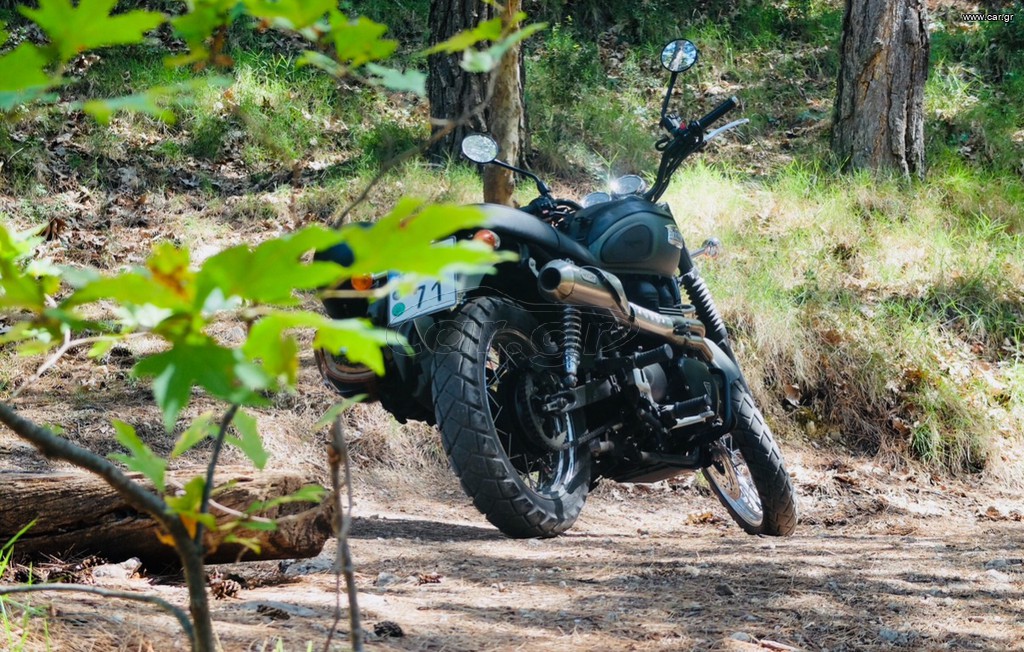 Triumph Scrambler 2011 900