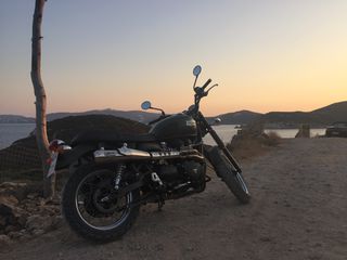 Triumph Scrambler 2011 900-thumb-13