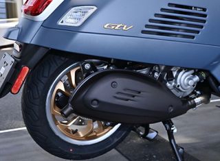 Vespa GTV 310 2026 OFFICINA 8 Ε5+ 30 ATOKEΣ-thumb-7