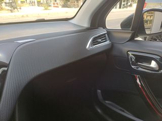 Peugeot 208 2017 1.2 e-THP*GT Line*Automatic*110hp-thumb-50