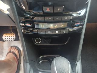 Peugeot 208 2017 1.2 e-THP*GT Line*Automatic*110hp-thumb-28