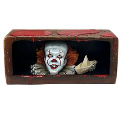 IT - Pennywise Drain - Figurine with Led