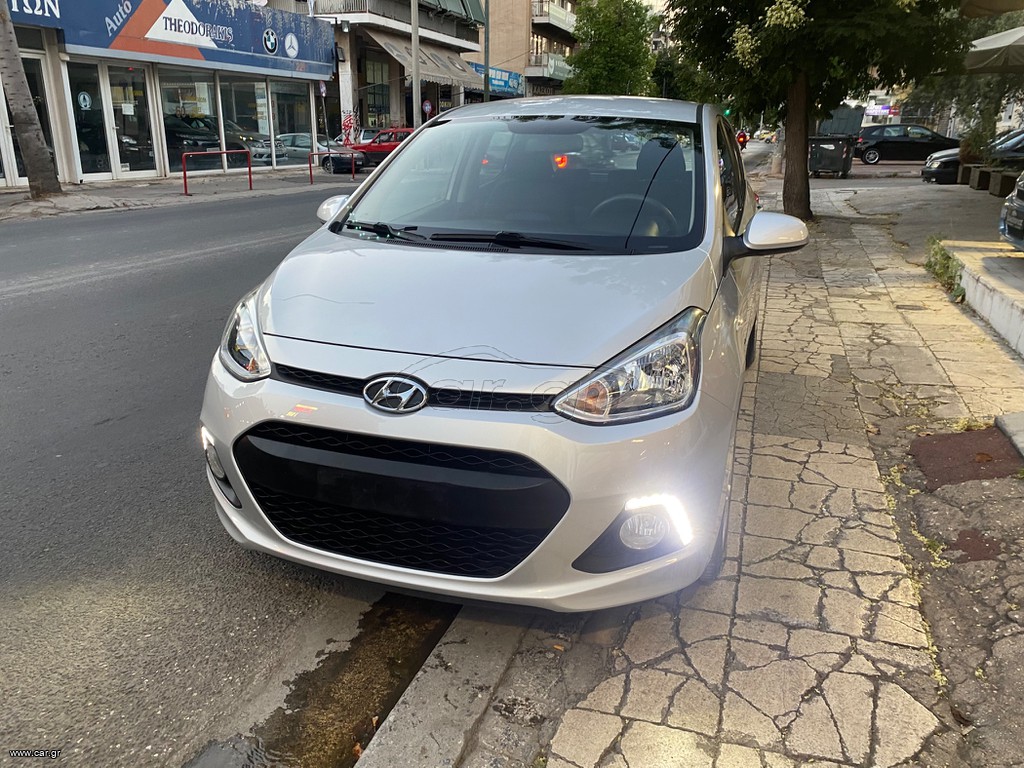 Hyundai i 10 2016 1.2 YES! SILVER