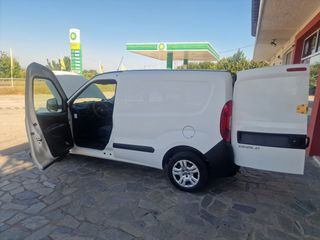 Φορτηγό Έως 7.5τ Fiat 2019 DOBLO CARGO 1,6 MULTIJET 105 HP-thumb-23