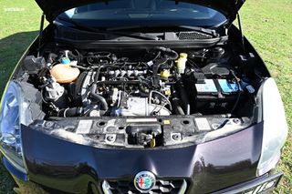 Alfa Romeo Giulietta 2016-thumb-25