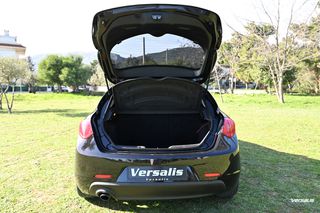 Alfa Romeo Giulietta 2016-thumb-28
