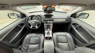 Volvo XC 70 2012-thumb-5