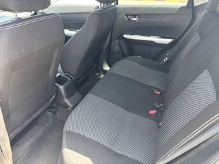 Suzuki Vitara 2015 4X4 1.6 DDiS Privilege-thumb-18