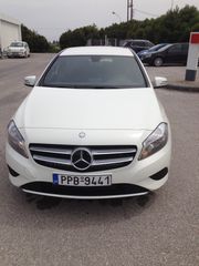 Mercedes-Benz A 180 2014 URBAN AUTOMATIC