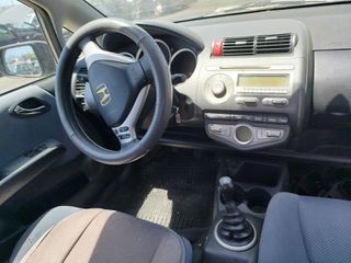 Honda Jazz 2006-thumb-11