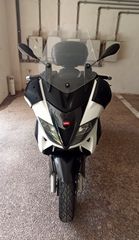 Aprilia SR MAX 300 2012