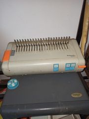 ΜΗΧΑΝΗ ΒΙΒΛΙΟΘΕΣΙΑΣ Prima Opera 25 Comb Binder