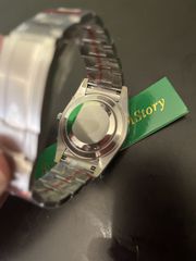 ROLEX OYSTER PERPETUAL SILVER DIAL-thumb-3