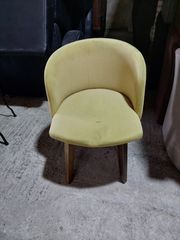 ΚΑΡΕΚΛΑ ΥΦΑΣΜΑΤΙΝΗ ΜΕ ΞΥΛΙΝΑ ΠΟΔΙΑ