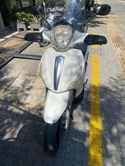 Piaggio Beverly 350 2013-thumb-2