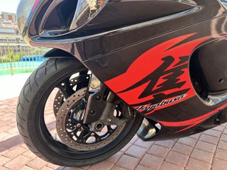 Suzuki GSXR 1300 Hayabusa 2008-thumb-8