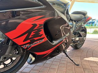 Suzuki GSXR 1300 Hayabusa 2008-thumb-10