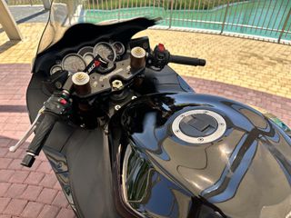 Suzuki GSXR 1300 Hayabusa 2008-thumb-12