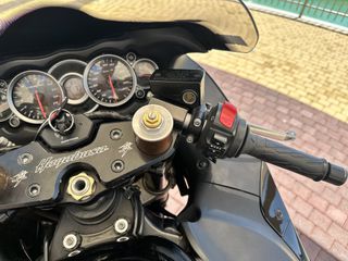 Suzuki GSXR 1300 Hayabusa 2008-thumb-15