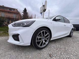 Ford Focus 2018 ST LINE