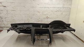 Ταμπλό Audi Q8 2021 δεξιοτίμονο-thumb-3