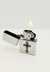 ΑΝΑΠΤΗΡΑΣ ZIPPO CROSS ΣΕ ΑΣΗΜΙ ΧΡΩΜΑ A9526 ΤΙΜΗ 70 ΕΥΡΩ