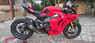 Ducati Panigale V4 S 2022-thumb-3