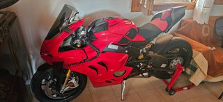 Ducati Panigale V4 S 2022-thumb-6