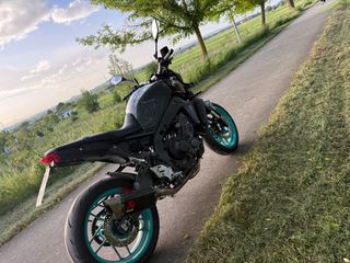 Yamaha MT-09 2022-thumb-3