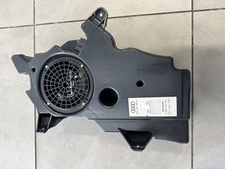 Subwoofer πορτμπαγκαζ Audi A3/S3 1996-12 8p3035382a