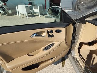 Mercedes-Benz CLS 500 2005-thumb-12