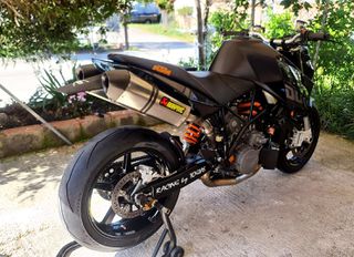 KTM 990 Super Duke 2009 FACELIFT-thumb-1