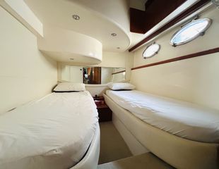 Pershing 2006 46-thumb-12