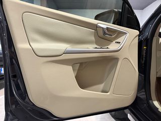 Volvo XC 60 2011 T6 AWD Summum-thumb-42