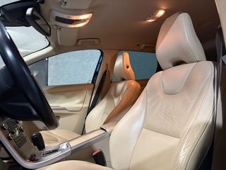 Volvo XC 60 2011 T6 AWD Summum-thumb-44