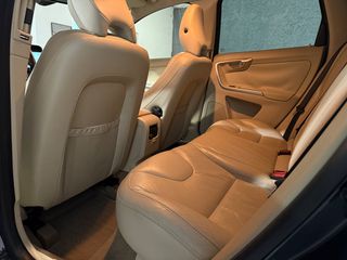 Volvo XC 60 2011 T6 AWD Summum-thumb-47