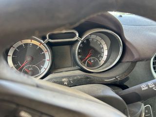 Opel Adam μόνο γι ανταλλακτικά-thumb-7