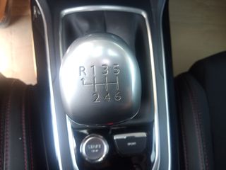Peugeot 308 2017 GT-LINE-thumb-30