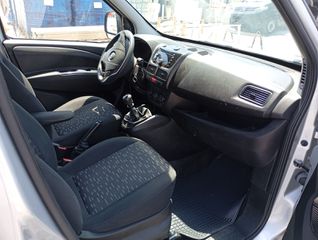 Opel Combo 2019 VAN-thumb-6