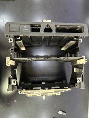 Κεντρική κονσόλα Audi A3 8p 2003-12 8p0858005b